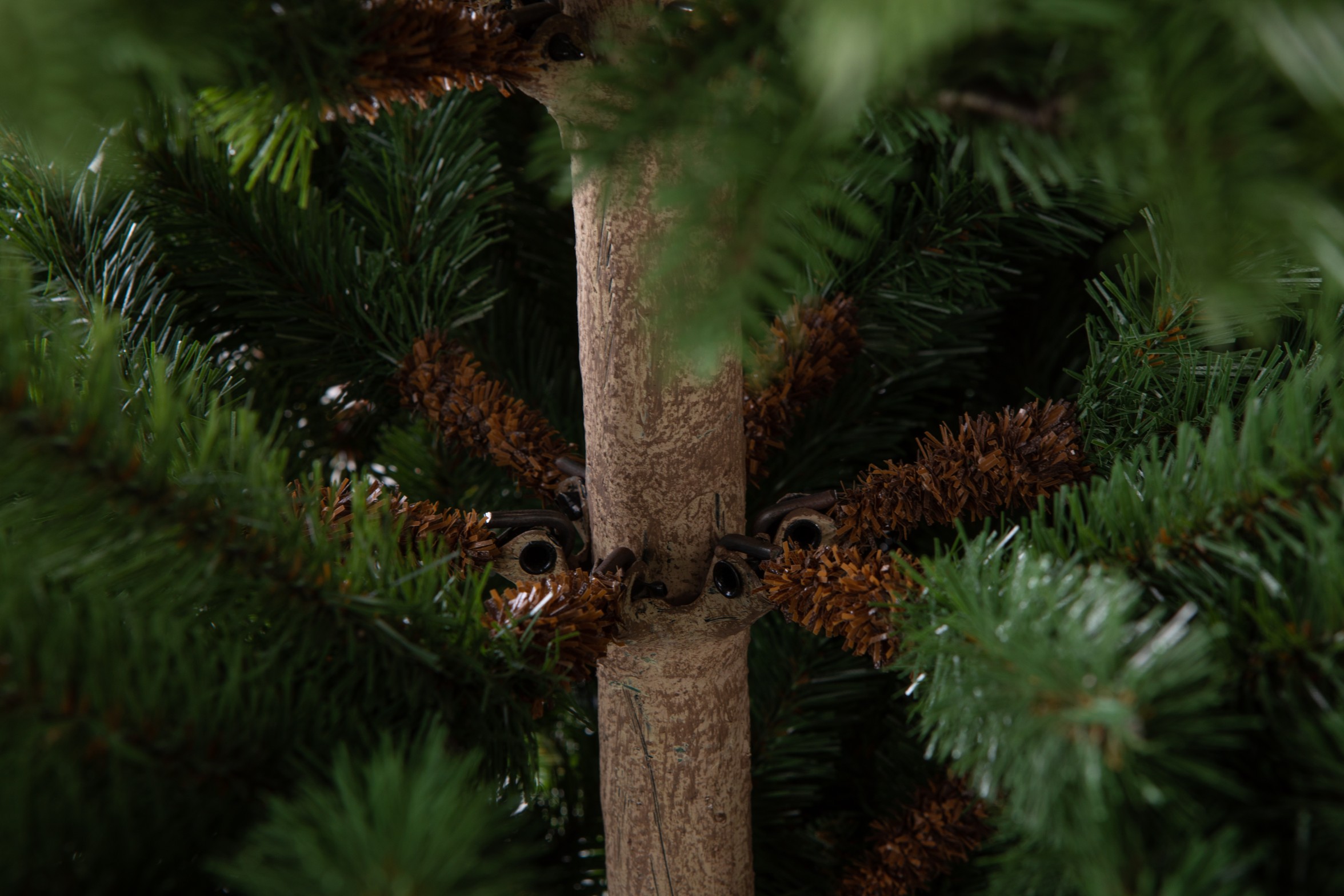 Umelý Smrek Omorikový 100% FULL 3D Vianočný stromček 220 cm